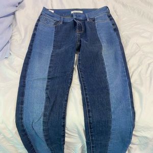 Women’s pacsun two tone skinny jeans.